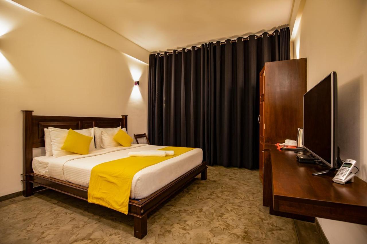 Kalapuwa Resort Balapitiya Ngoại thất bức ảnh