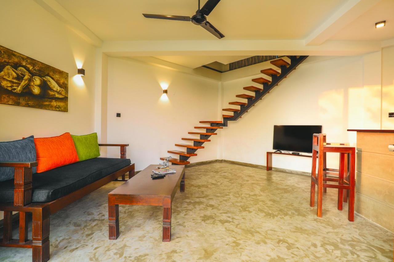 Kalapuwa Resort Balapitiya Ngoại thất bức ảnh